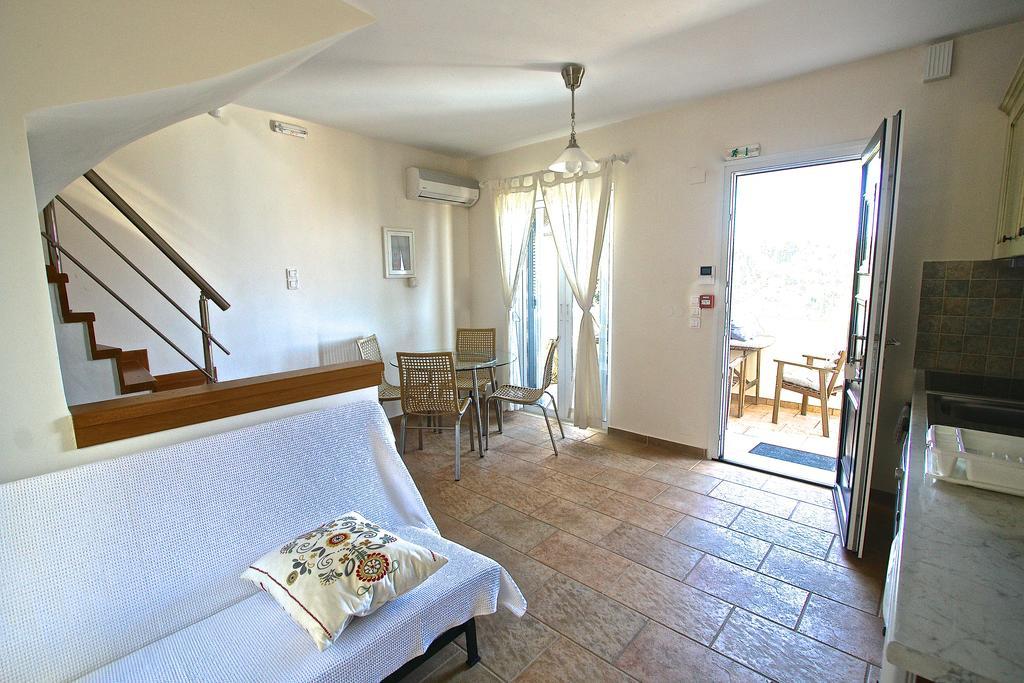 Agios Nikitas View Villa Екстериор снимка
