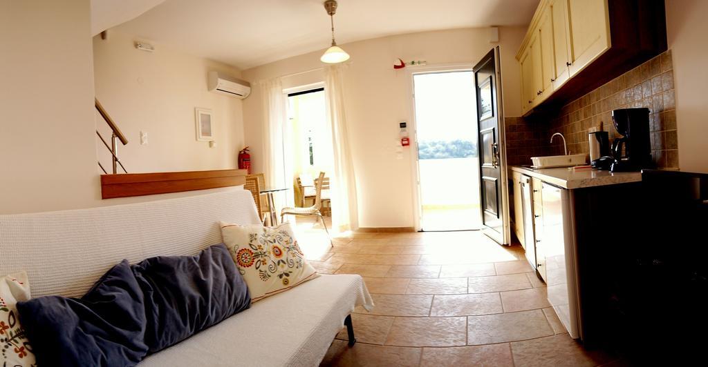 Agios Nikitas View Villa Екстериор снимка